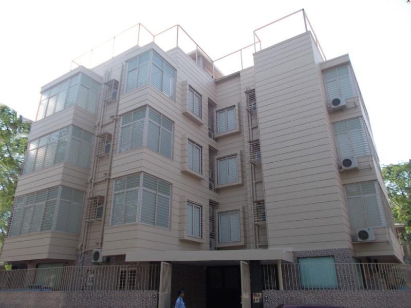 Oyo 16703 Hotel The Platinum Calcutta Buitenkant foto